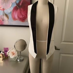 Women’s Open front Vest (Brand New)